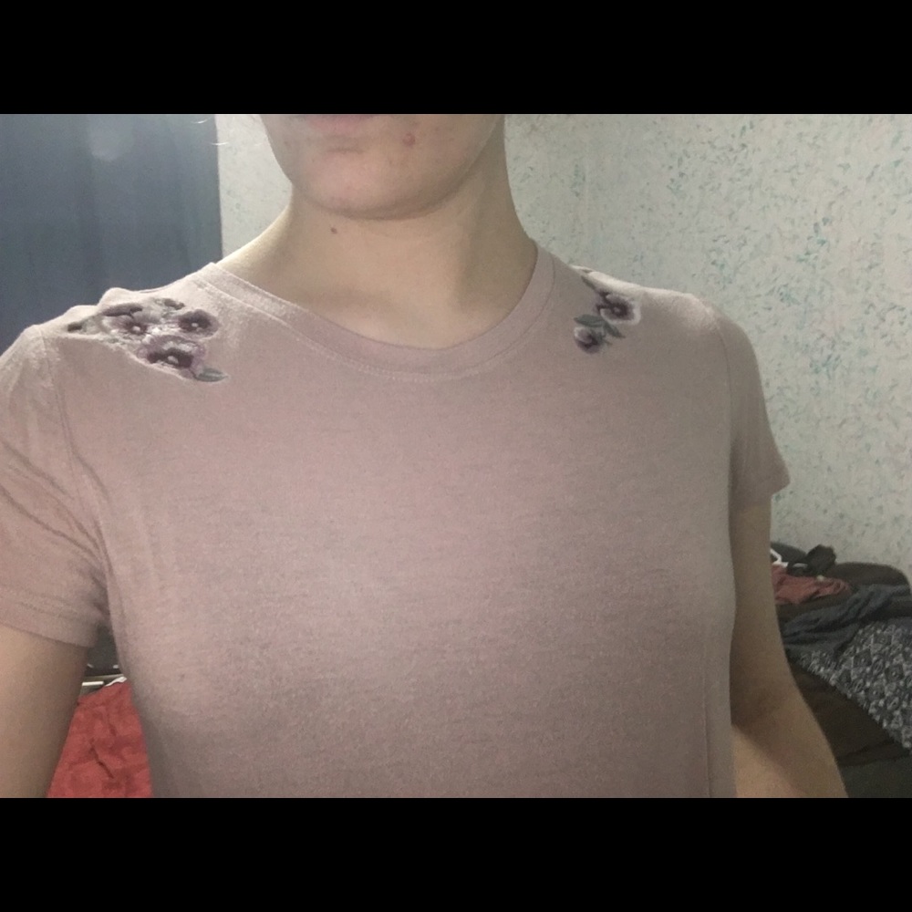 Aeropostale Light Pink Flower Chop Top